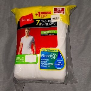 **LAST CHANCE** Hanes 7 pack men's white v neck t shirts
